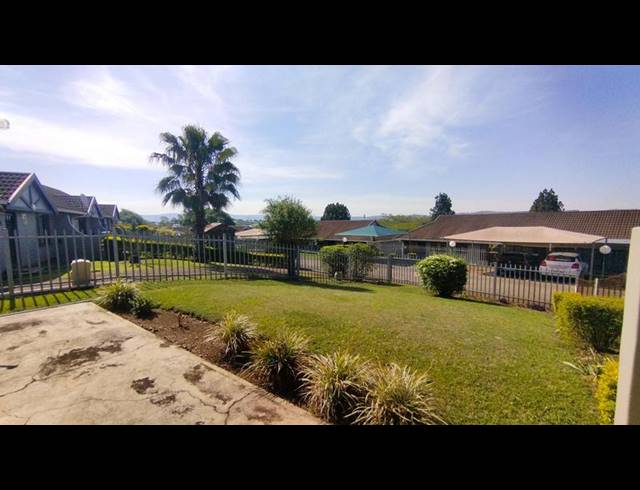 2 BEDROOM TOWNHOUSE FOR SALE IN LINCOLN MEADE